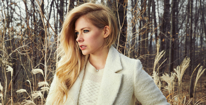 MTVBrasil's tweet photo. “Todo o processo de criação tem sido empoderador”, diz Avril Lavigne sobre novo álbum: https://t.co/eSjPchuFUw https://t.co/pPdHMZIgdq