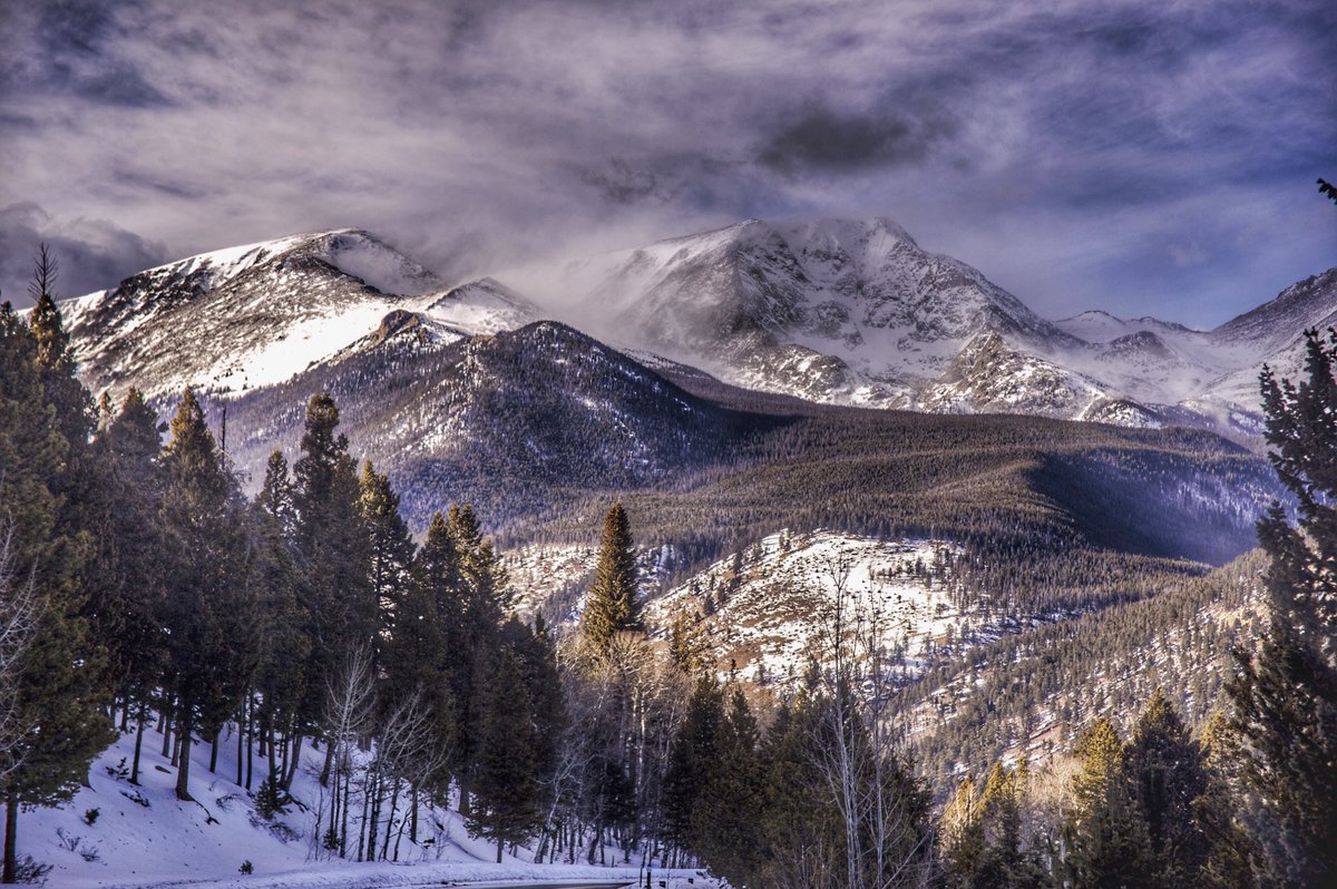 Vak_ane's tweet photo. More of Colorado! This place is real. #canoncolor #natureporn #colorado #canon_photos #naturephotography #naturelovers #wanderlust #winter https://t.co/NtgbTZY6fZ