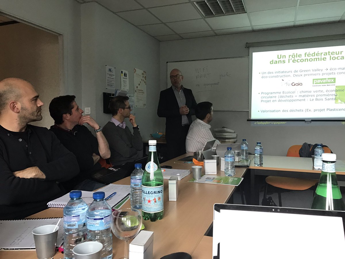 ericCHALLAN's tweet image. Merci à Tri-vallée d&apos;accueillir l&apos;AG du RAP Réseau Alliance Papier @RAPinsertion en Savoie. Début des échanges avec le papetier @NS_Golbey