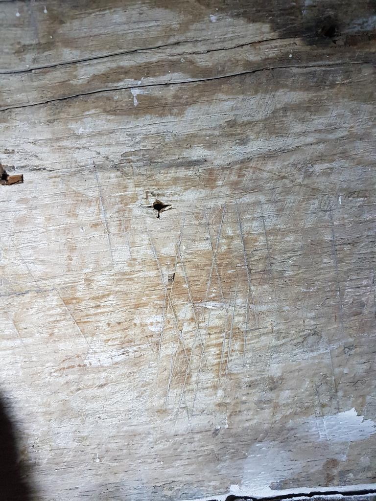 catherine_chap's tweet photo. @trumerz signs of graffiti at Smithills Hall? https://t.co/YVVJbaqC7b