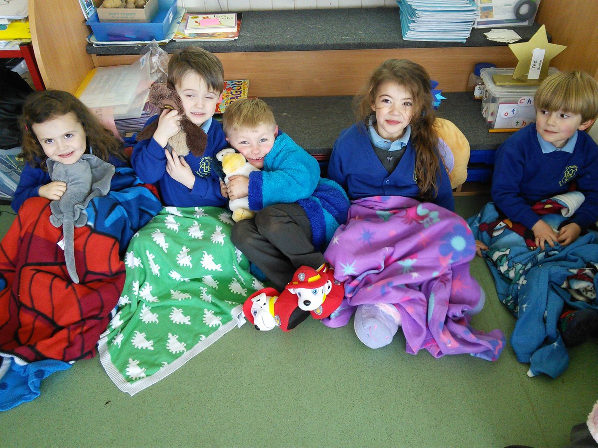 ursulineprimary's tweet photo. All ready for our Hügge afternoon for World Book Day! #ADayInReception @WorldBookDayUK #hügge https://t.co/s3J0mqu9z3