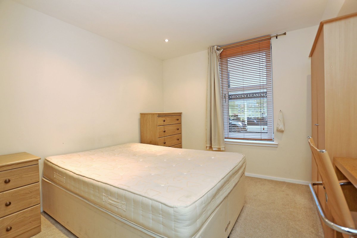 57 Chapel Street, AB10 1SS 
FIXED PRICE £175,000
SUBSTANTIALLY BELOW VALUATION with  WITH ALLOCATED IN SECURED RESIDENTS CAR PARK