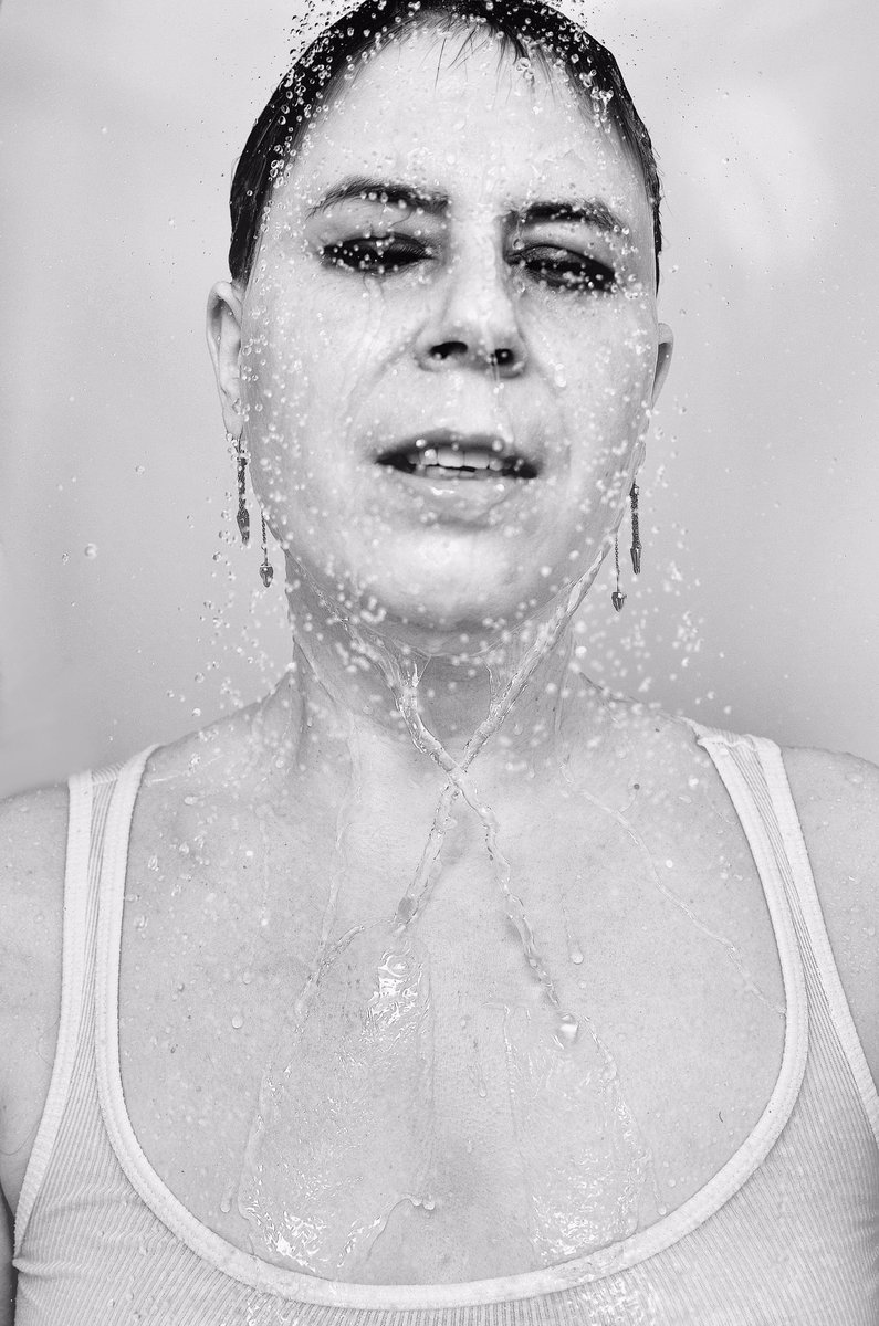 WetcoastKat's tweet photo. Awesome pic from photoshoot with JonSnow last night. Love the cascading water. #showerphotography https://t.co/VOt7qGEnZ7