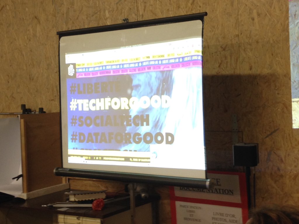 sebdufaclab's tweet photo. #aperoprojets #dufacilitateur @assoPiNG  Laurent#fabmanager présente sa visite de 2 jours aux #fablabs #makerspaces parisiens inspiration🤘🏻🚀 https://t.co/xdev03xny8