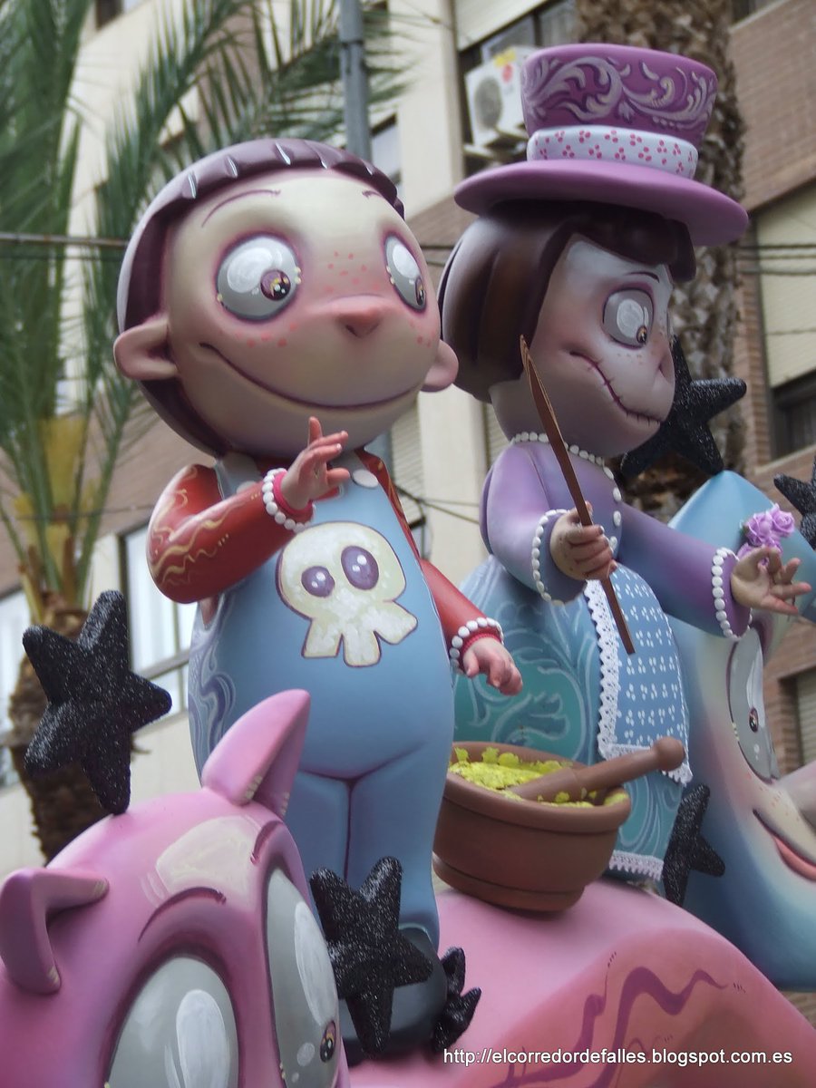 CorredorFalles's tweet photo. #Crònica #Falles2016 sectors la Vila i Centre #Falles #Alzira @fallasantroc @FallaLuisSuner de @JLF_Alzira  https://t.co/maDJcLKyze https://t.co/jKqOGwU0Ju