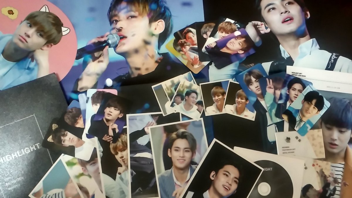 0328nunu's tweet photo. It came! 😭😭😭😭😭😭😭 Thank you @svt_insomnia and @topgradeplus 💖 https://t.co/QuWrAHFv5X