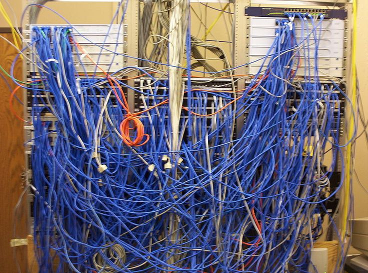 Tegile's tweet photo. Is your #Hyperconverged #datacenter held together by duct tape & hay wire? Webinar: https://t.co/uj37IzyFmE #VMworld https://t.co/W5G06oqjoe