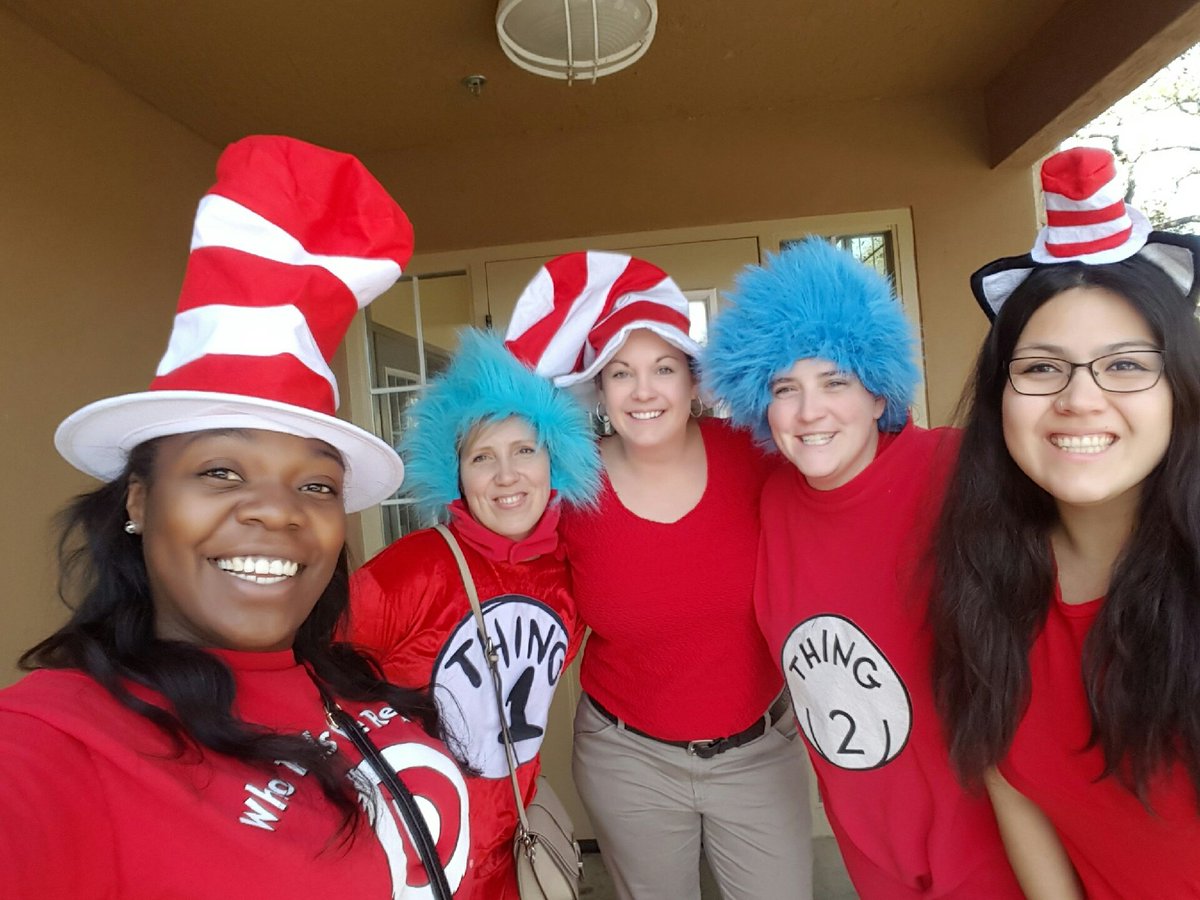 svetochka3000's tweet photo. T2342 is volunteering by reading Dr.Seuss books to little students #ReadAcrossAmerica @djagatx @TgtATXVolunteer @Kimberly_Beaver https://t.co/4JYfPDxomE