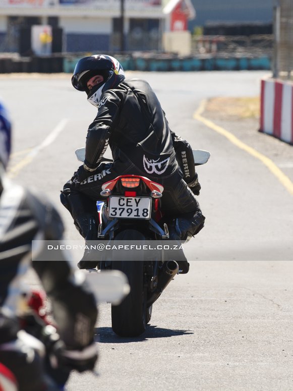 CapeFuel's tweet photo. Album for Mike Hopkins mid week #trackday (1 Mar.2017) at #KillarneyRaceway. https://t.co/sRAdju4gyK https://t.co/o2RHdihxZy