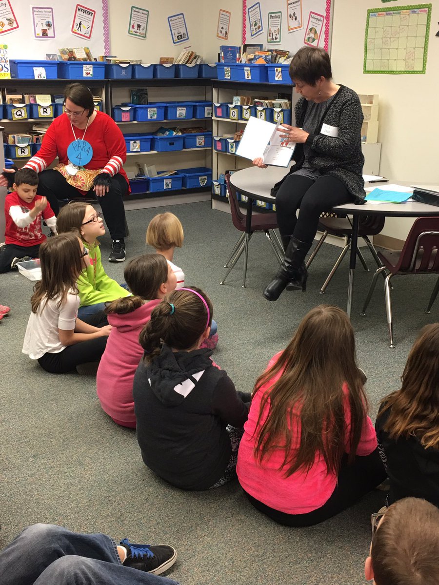 Community readers for Dr. Seuss' Birthday!   #simondsuperstars #wearelamphere