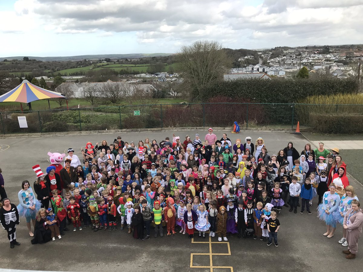 StBreockSchool's tweet photo. Thank you to everyone who dressed up and donated in aid of the rebuilding of our KS2 playground equipment! #WorldBookDay #WBD2017 https://t.co/CxY9FolJIo