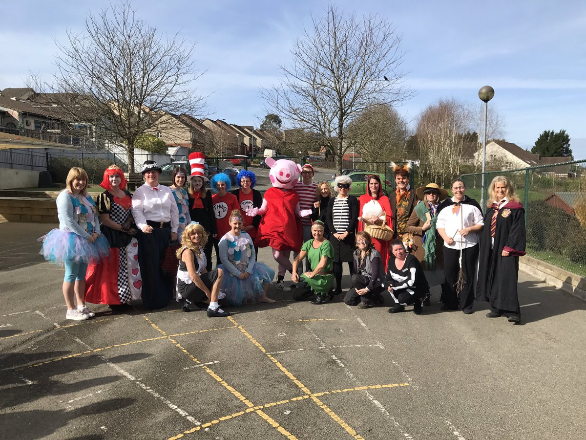 StBreockSchool's tweet photo. Thank you to everyone who dressed up and donated in aid of the rebuilding of our KS2 playground equipment! #WorldBookDay #WBD2017 https://t.co/CxY9FolJIo