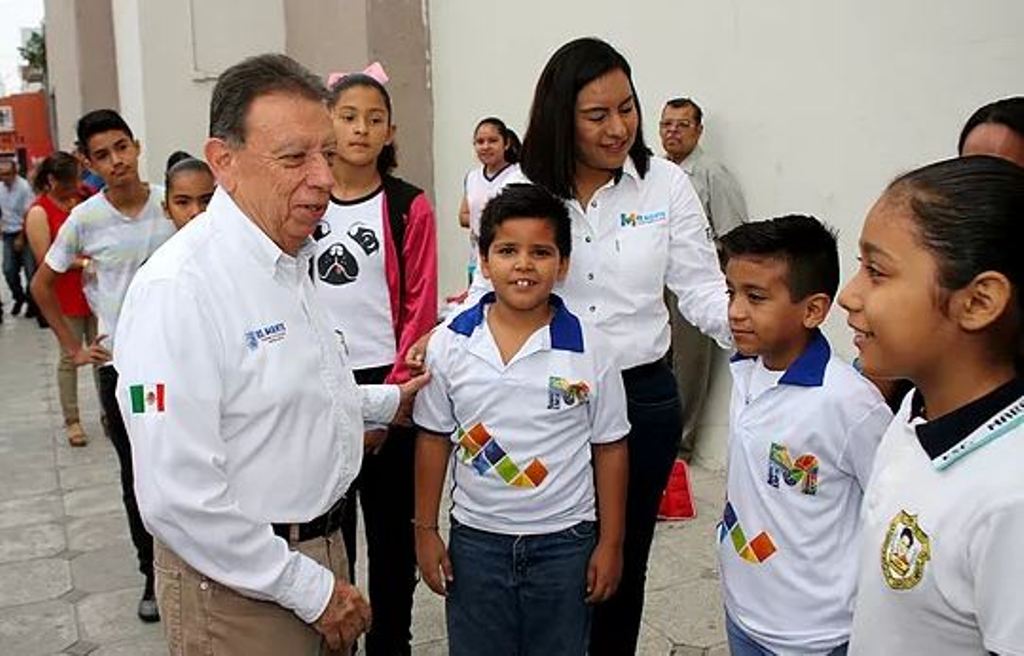 CFuerzaPolitica's tweet image. #Mante: Despide Leal Guerra a seleccionados que participarán en estatal de #CONDEBA bit.ly/2mxbPSc #Tamaulipas