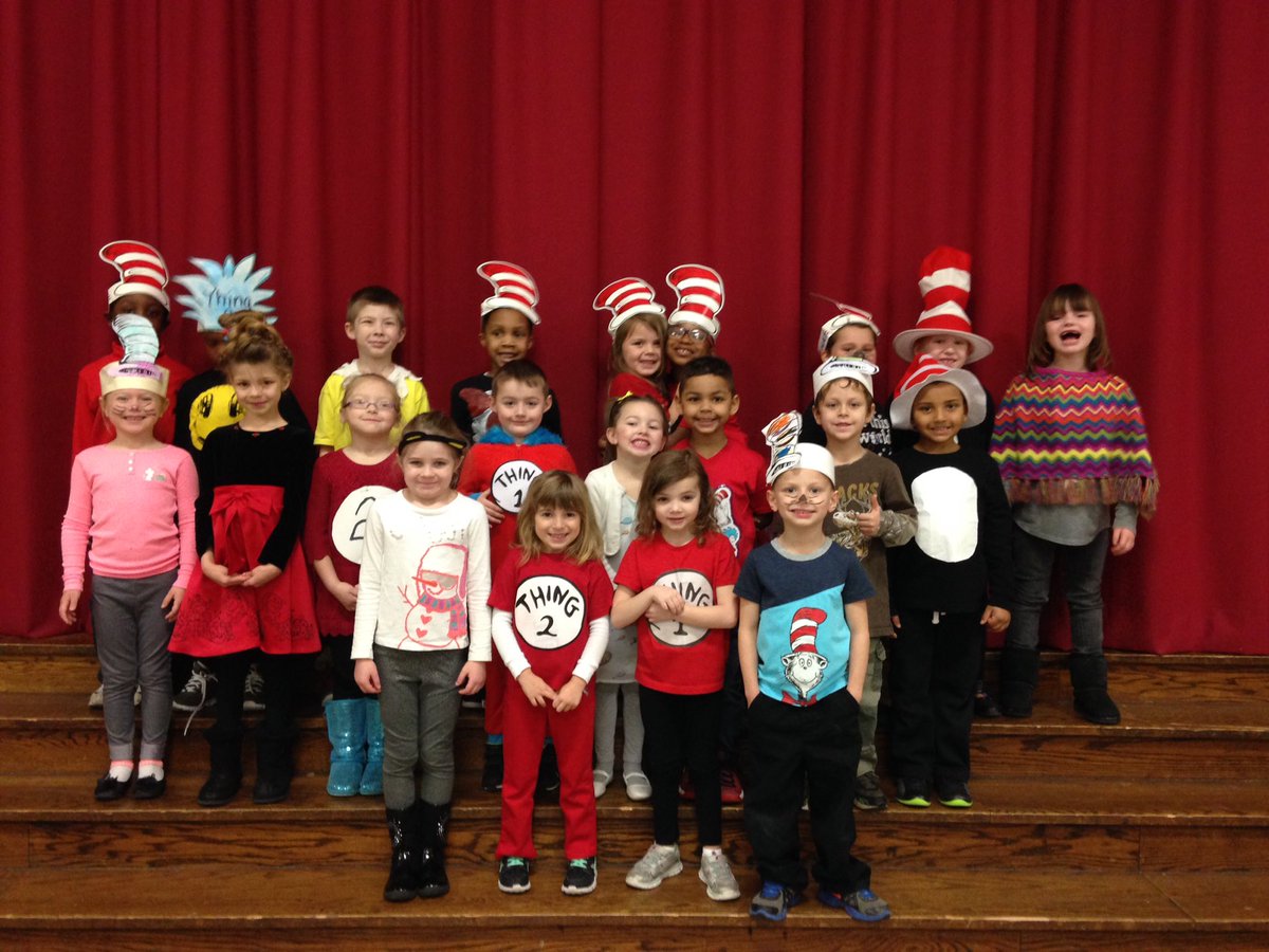 miss_poturalski's tweet photo. Our fabulous Logan students showing off their Dr Seuss attire. #DrSeussDay #ReadAcrossAmerica @LoganElementary @BCPS_ELA https://t.co/x0Hg2nhNut