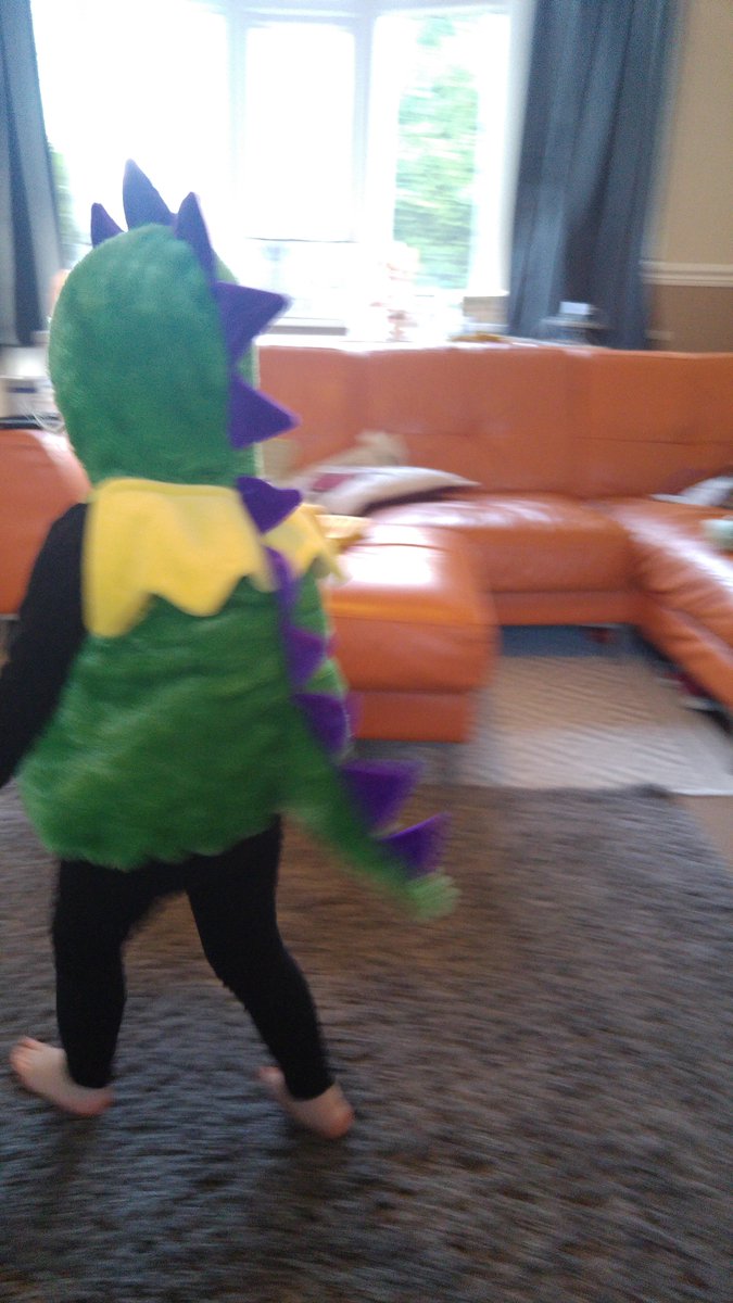 yellabrick's tweet photo. My little Madam Dragon [From the book Zog] running away from a photo for world book day today... @Emirates #WorldBookDay #FlightTimeStories. https://t.co/RnkHokPBpE