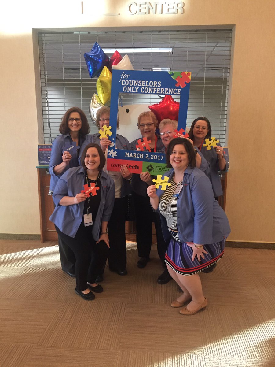 OKCareerGuide's tweet photo. We hope you're having as much fun as we are at For Counselors Only! #okfco17 https://t.co/ZdMtjQ0NZz