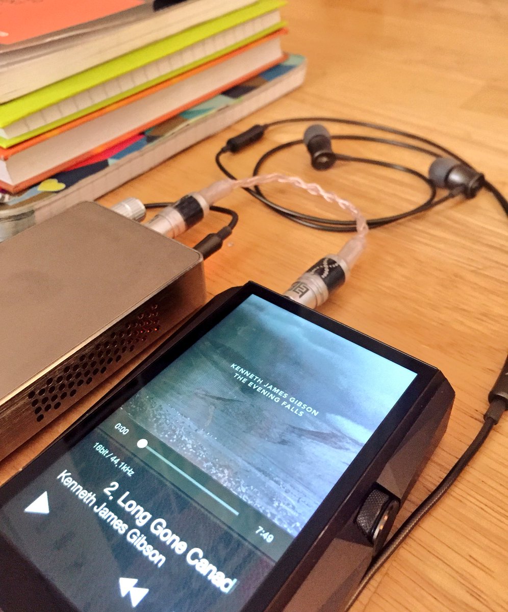 MikeMercer's tweet photo. SCHWEET lil' #IEM rig: @astell_kern #AK380 @ALOaudio Rx IEM #headphoneamp @dhc_audio via @MezeAudio #11Neo universal #IEMs ✊🏼🎧🙏🏻📶🔉 https://t.co/GfOmDpngYc
