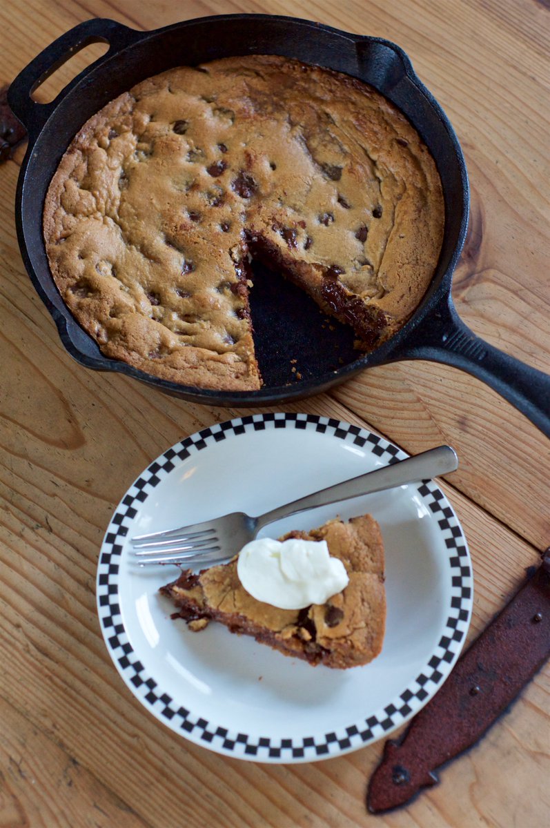 BeMeyer's tweet photo. NEW Post: Chocolate Chip Cookie Pie with Dulce de Leche https://t.co/LhDHS42bG0 #recipe #BakingWithBeth https://t.co/GKfz5keh2x