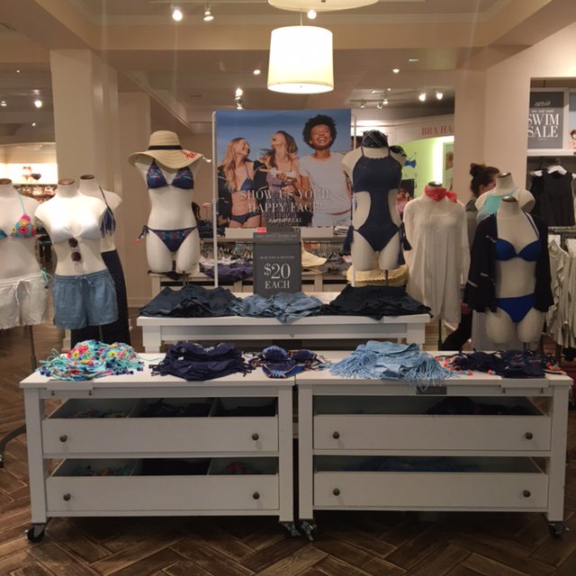 ShopAtFoxRiver's tweet photo. aerie - SHOW US YOUR HAPPY FACE! https://t.co/xqwYiCoUsj