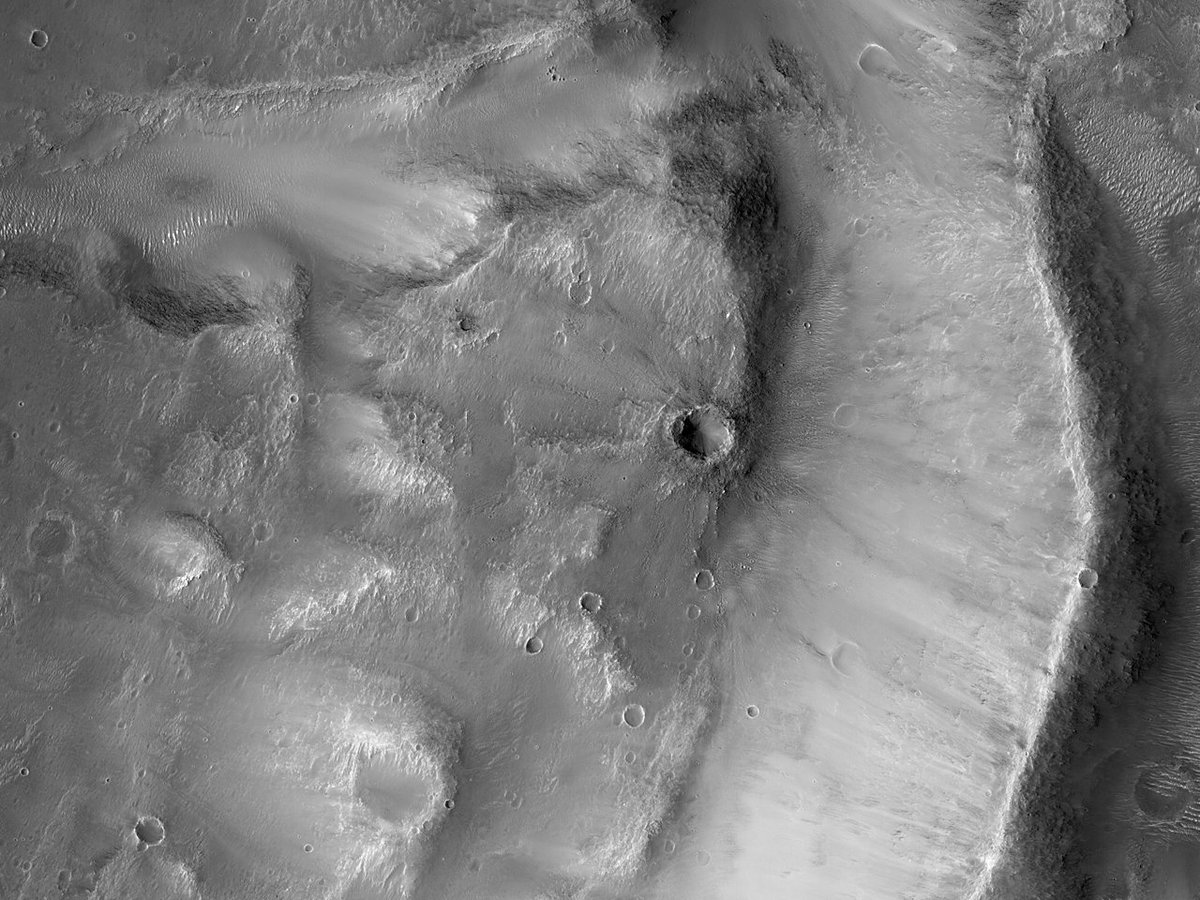 HiRISE's tweet photo. HiPOD: Crater Floor Near Ladon Valles – https://t.co/GPRiGXyBC5 https://t.co/FwxoCxoXct