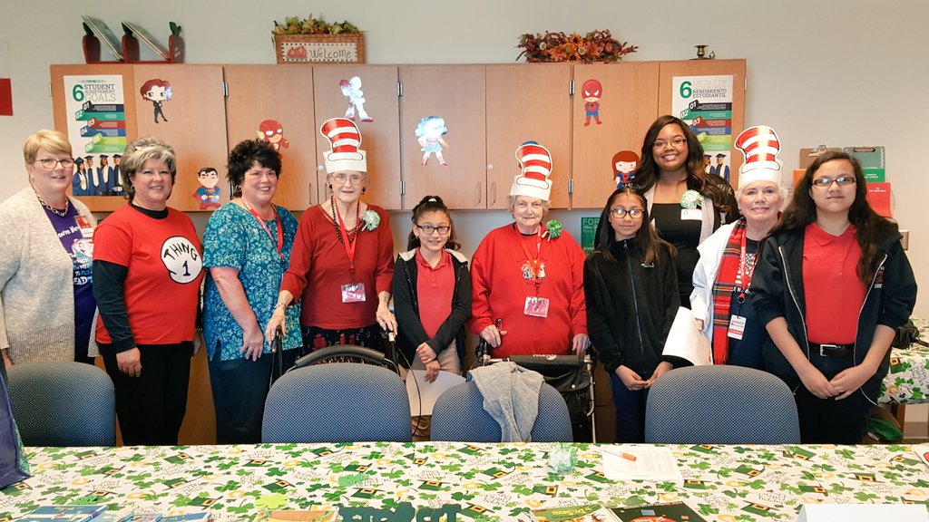 DallasRSVP's tweet photo. RSVP volunteers are ready to read to students at Larry G Smith elementary! #DrSeussDay #SeniorCorpsWorks 

@TheSeniorSource @SeniorCorps https://t.co/OCQpRCzOG6