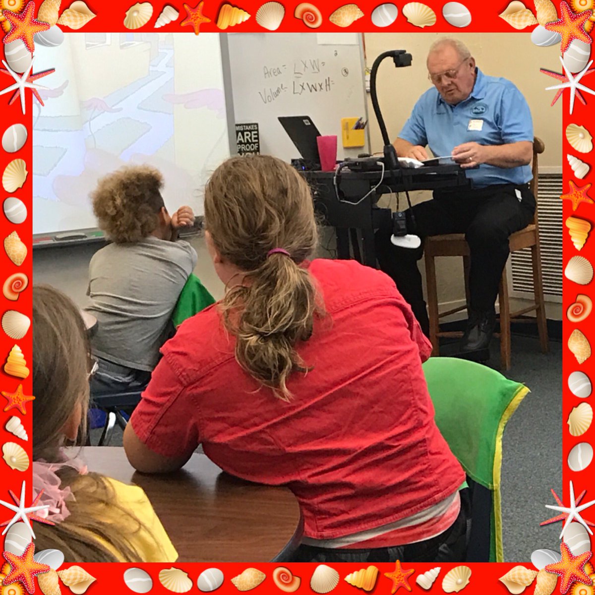FMBeachSchool's tweet photo. Mayor Boback,council woman Tracey Gore, historian A.J. Bassett, and former FMB educator, Kathy Brindise, celebrate Read Across America @ FMB https://t.co/DkYGY1r0Iu