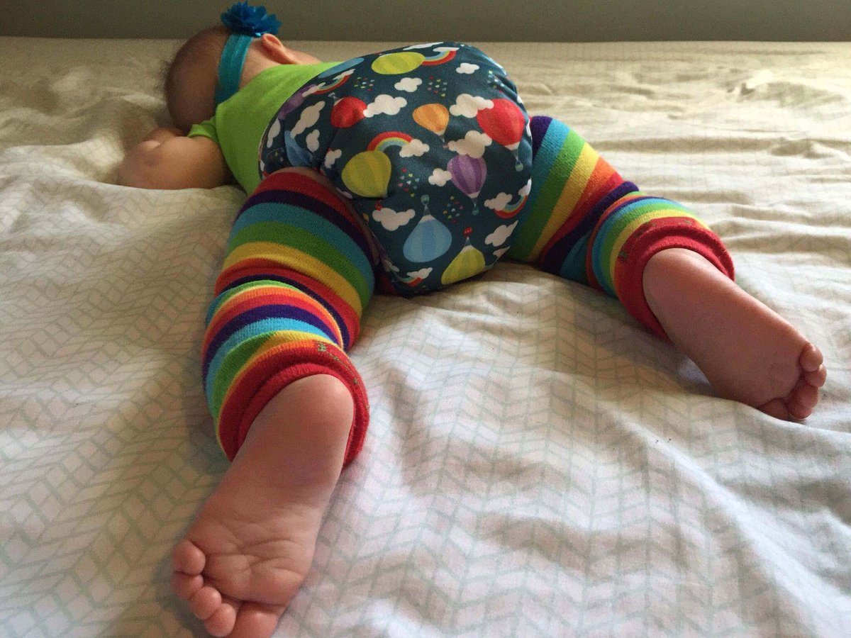 A sleeping baby and rainbows....is there anything more perfect? 🌈🌈🌈💤💤💤