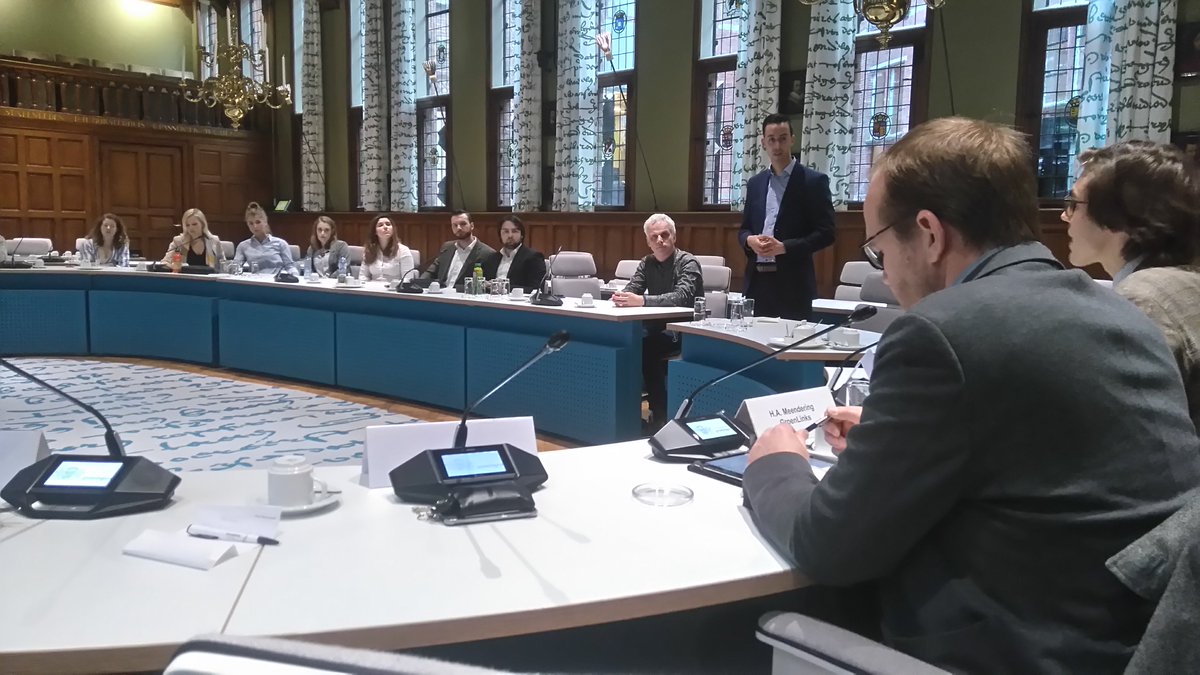 Samen met <a href="/HSVgroningen/">HSV</a> en Statenleden in debat. Huidig onderwerp: gaswinning.