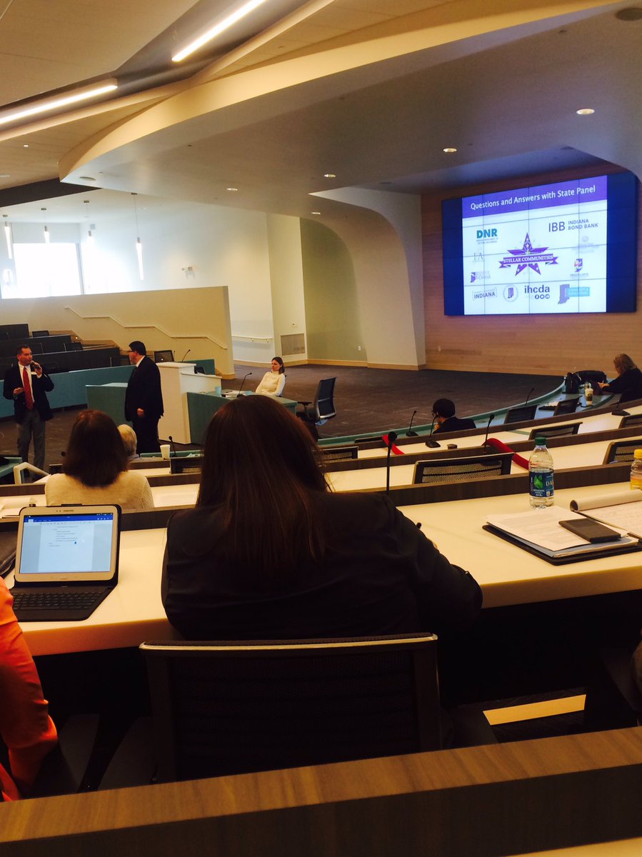 aletha_planner's tweet photo. Great community turnout at the 2017 #StellarCommunities Workshop with @OCRAIndiana @IHCDA @INDOT and our other state partners! @IMPAEcoDevo https://t.co/K9iBAsaHDm