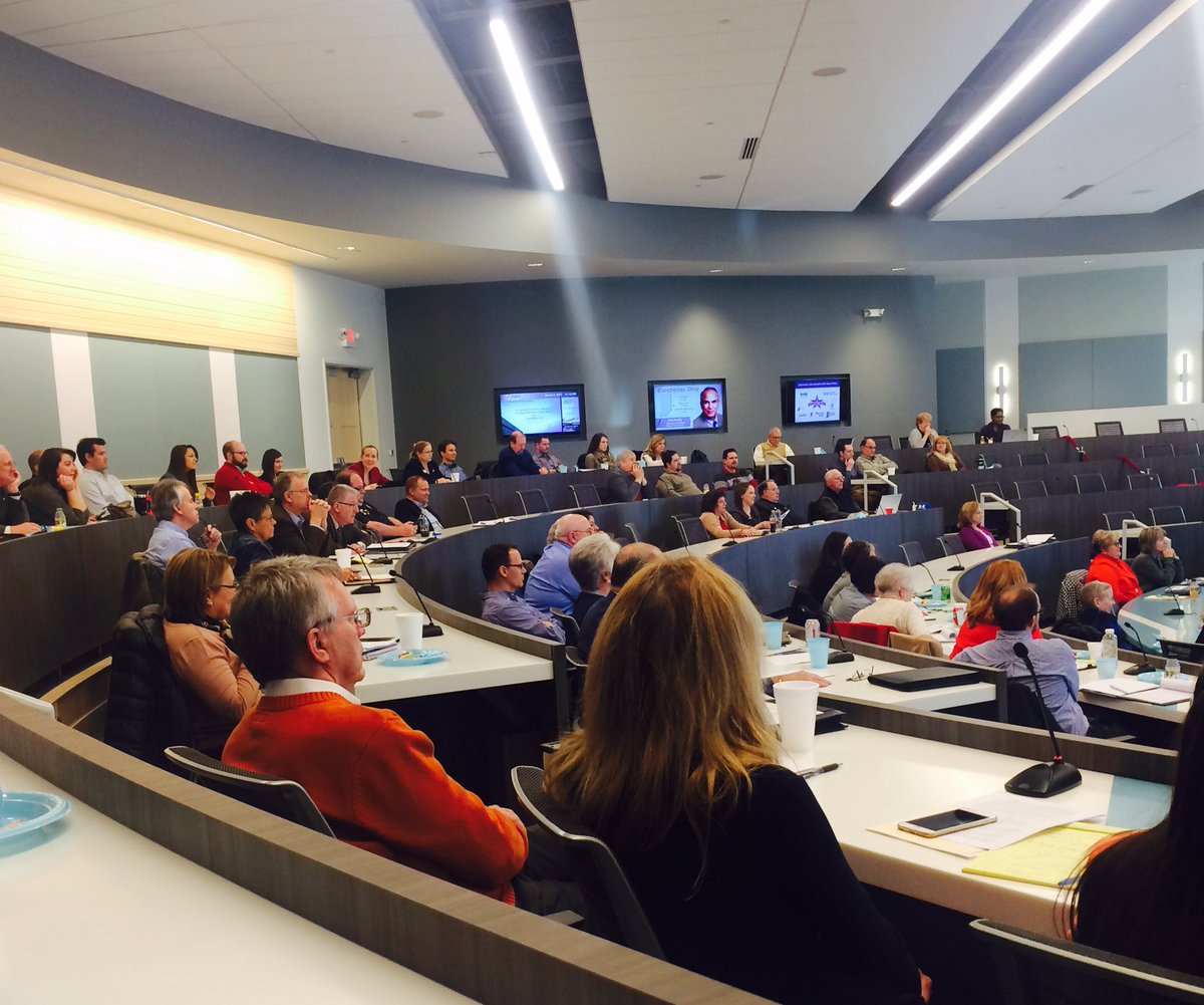 aletha_planner's tweet photo. Great community turnout at the 2017 #StellarCommunities Workshop with @OCRAIndiana @IHCDA @INDOT and our other state partners! @IMPAEcoDevo https://t.co/K9iBAsaHDm