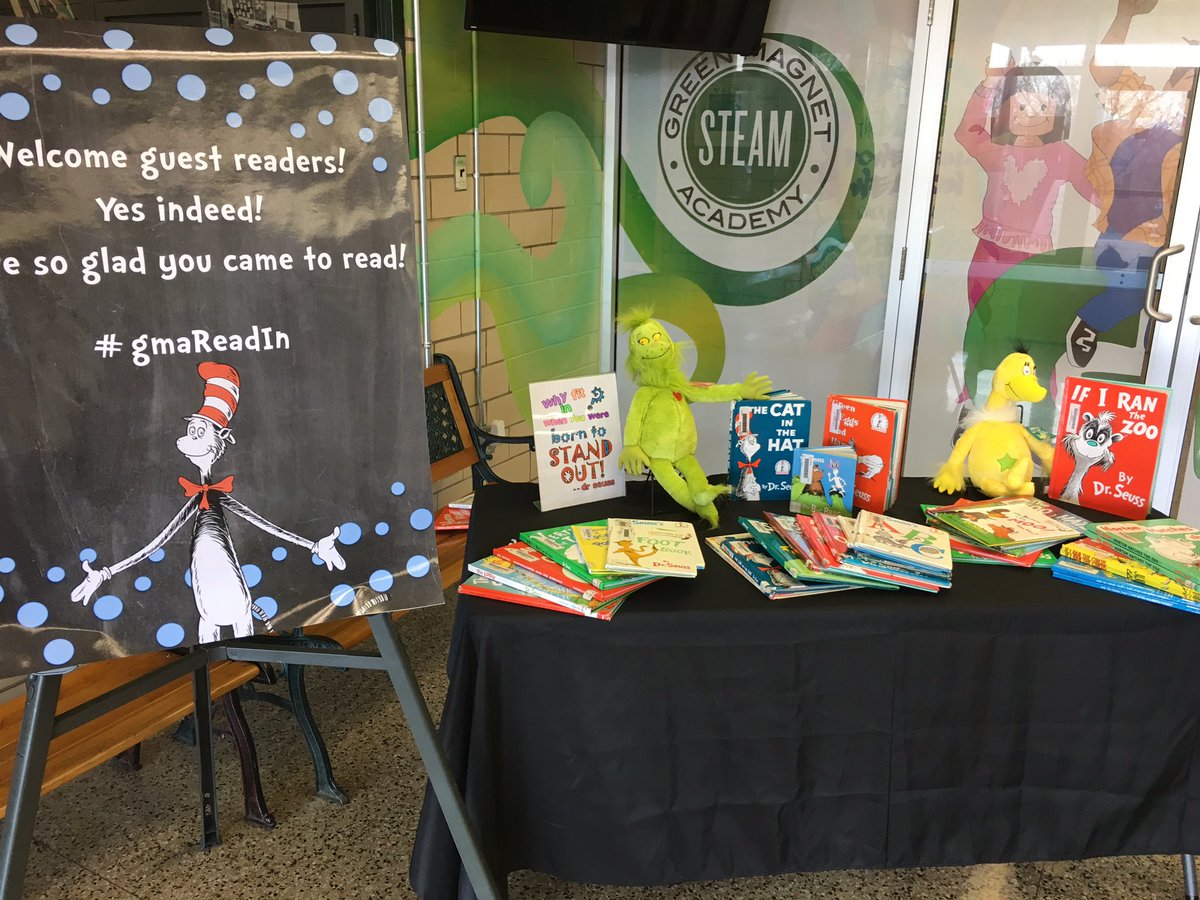 girl_named_Tom's tweet photo. Thanks to my team we are ready to welcome guest readers to #gmaReadIn https://t.co/cfwAUjKsUn