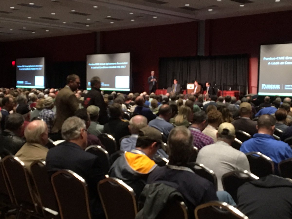 PUCommercialAg's tweet photo. Our @ComClassic #AgBarometer session w/@CMEGroup is packed! 1,000+ people gathered to hear about economic conditions ahead of planting. https://t.co/rLEPc6iBkP