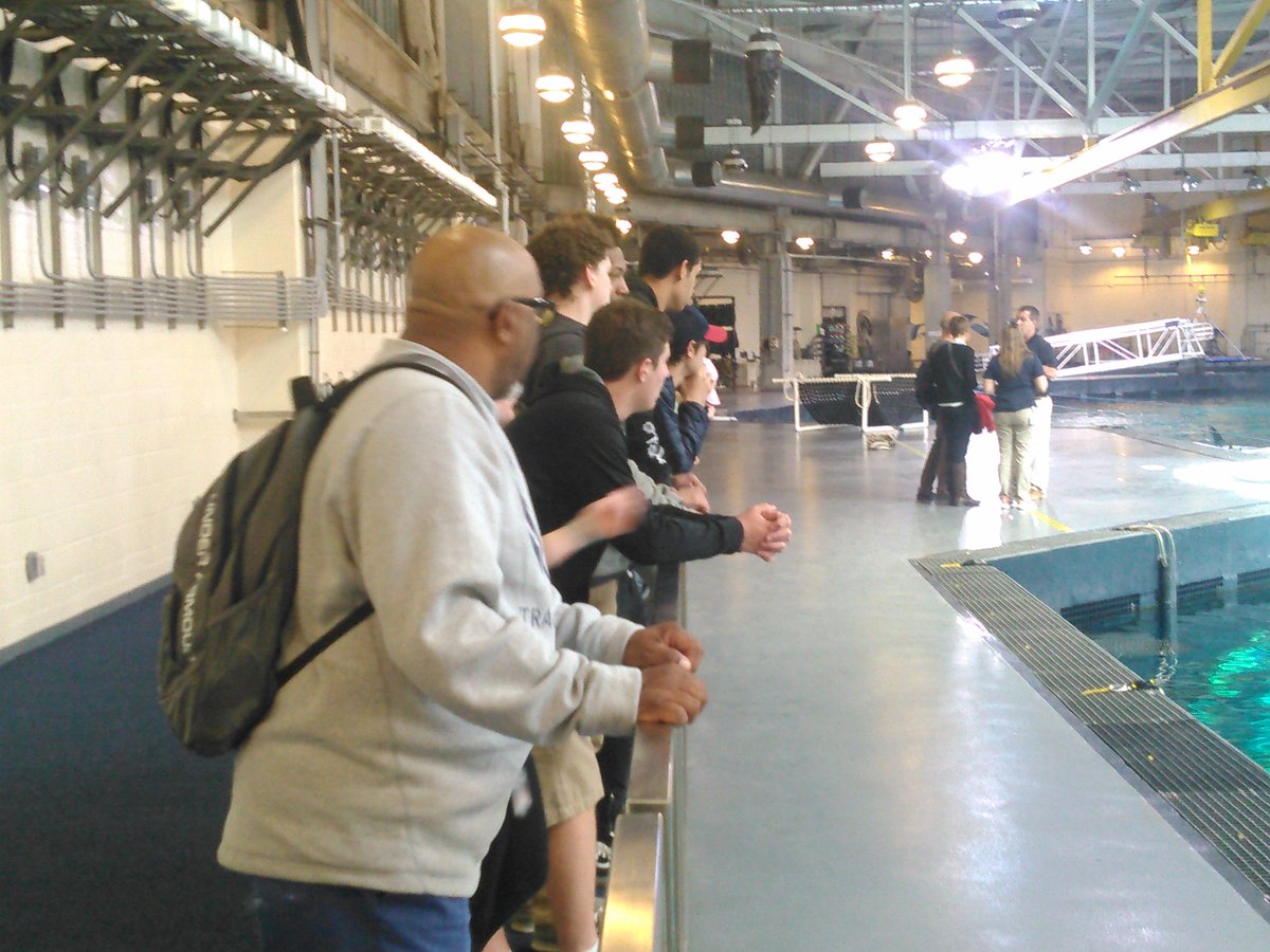 DrJroberts's tweet image. At the aquairum. #mvinterim 
#mvcore