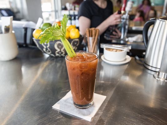 Bill could allow Sunday morning alcohol sales. avlne.ws/2me8q9Q #avlnews