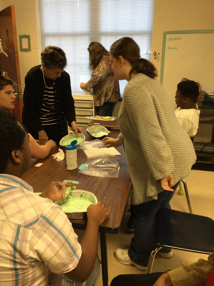 SalisburyHSMC's tweet photo. Help Desk students rock Read Across America Day with read alouds, ooey-gooey-Oobleck, and snacks..fun for everyone! #rssraa #SHSHornetNation https://t.co/tXR5k7FtCs