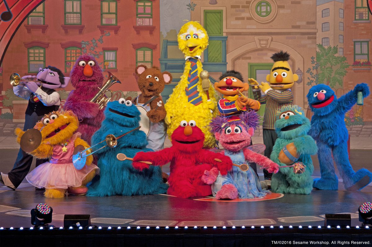visitbatonrouge's tweet photo. It's #GIVEAWAY time! RT for your chance to win a family 4-pack of tickets to @SesameStLive at the #BRRiverCenter on March 12! https://t.co/jjpEOUCdf5