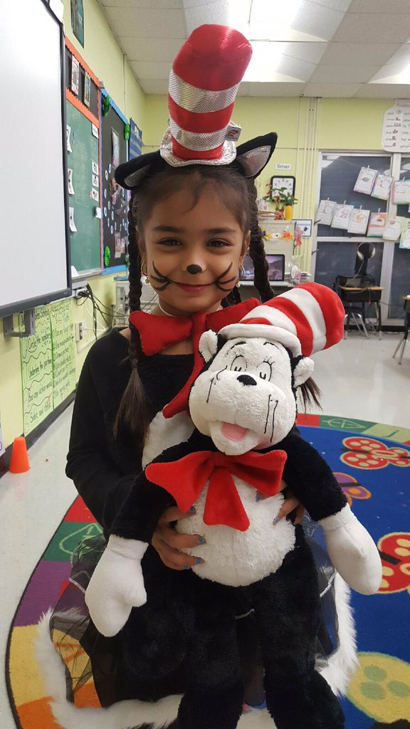 CampbellDriveK8's tweet photo. Happy Birthday Dr. Seuss! #ReadAcrossAmerica #mdcpsreadacrossamerica #cdk8invincible https://t.co/eYI86Aeonq