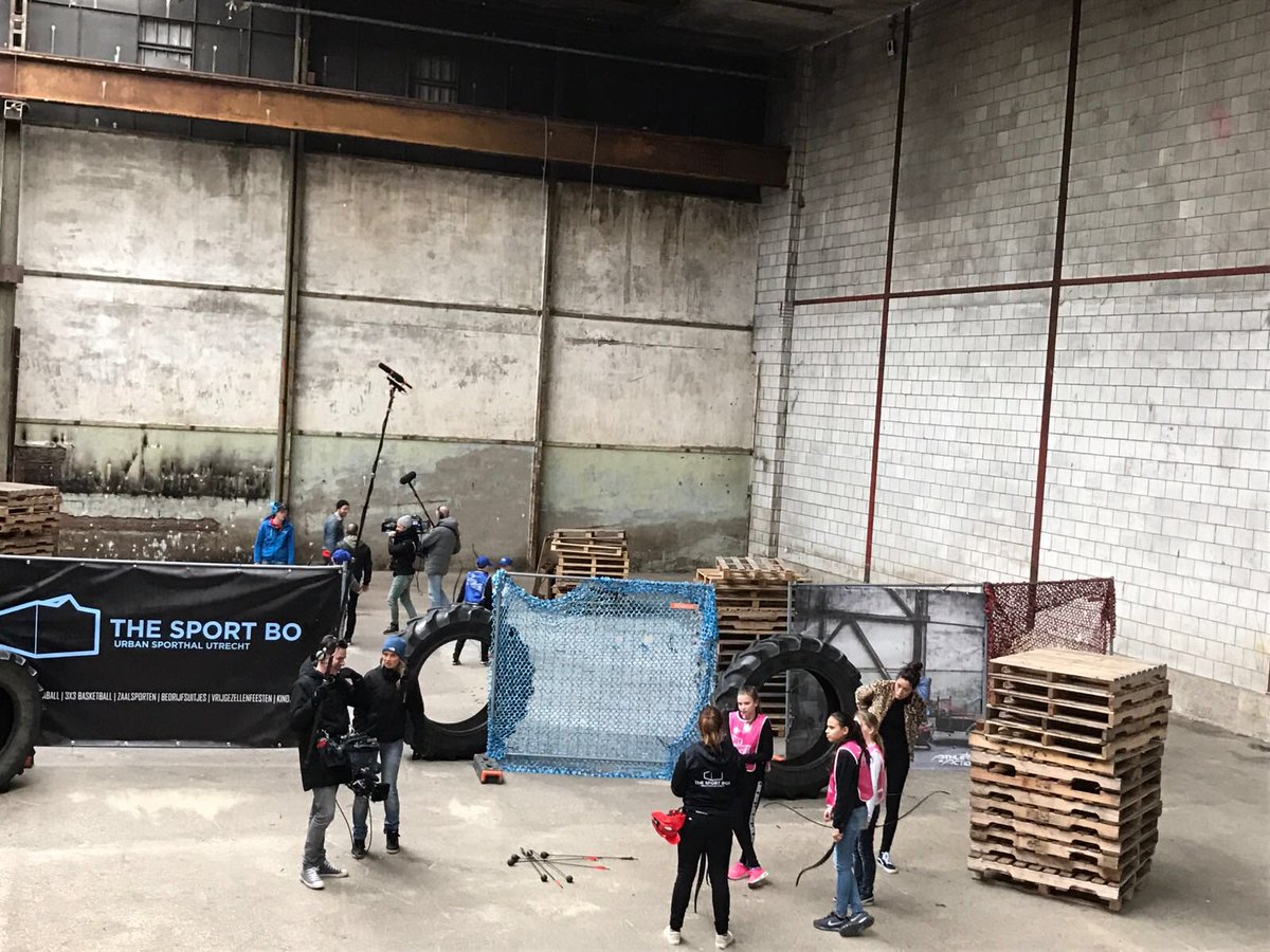 The_Sport_Box's tweet image. Vandaag erg leuke opnames gehad van Zapp Sport The Battle! Jongens tegen de meiden met Archery Attack! Later deze maand op de buis!