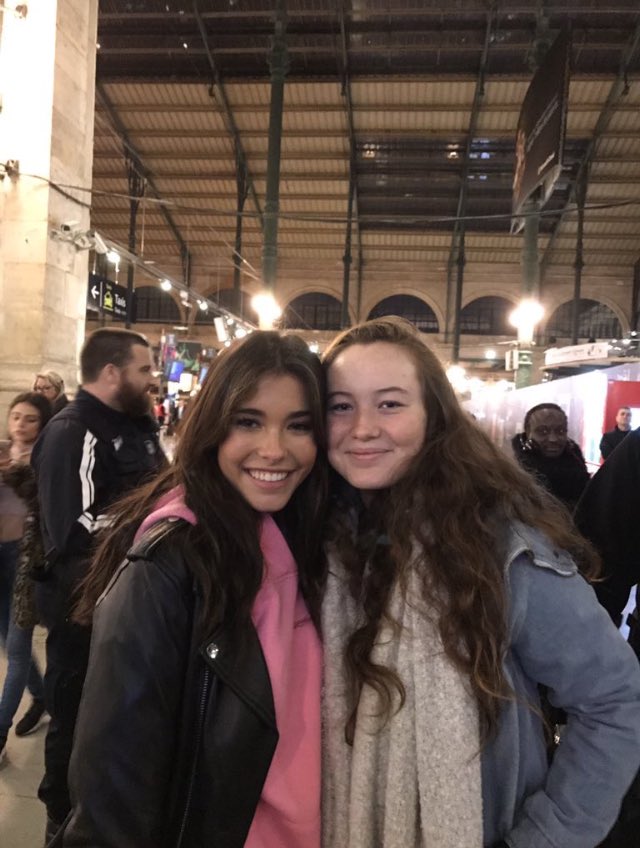 madsupdate's tweet photo. 📷| Madison Beer yesterday with fans in Paris, France

March 2nd, 2017 https://t.co/KE7bQEautz