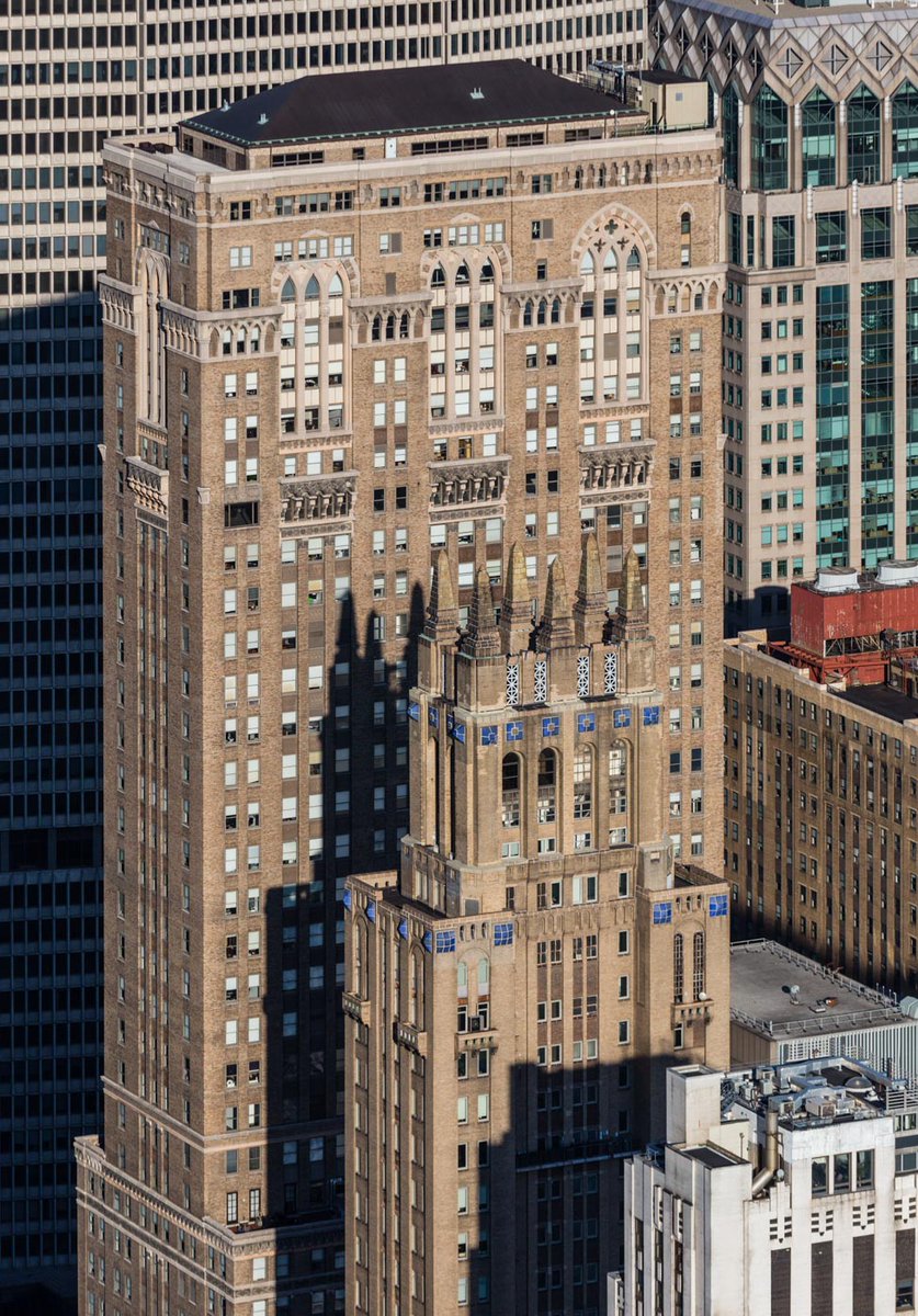 newyorksurfer's tweet photo. Lefcourt Colonial Building 295 Madison Ave #NYC #archexp #architecture by @imxplorer https://t.co/0Cga2bKoi6 https://t.co/L9RpLHnoCc https://t.co/u1Izz7MYNU