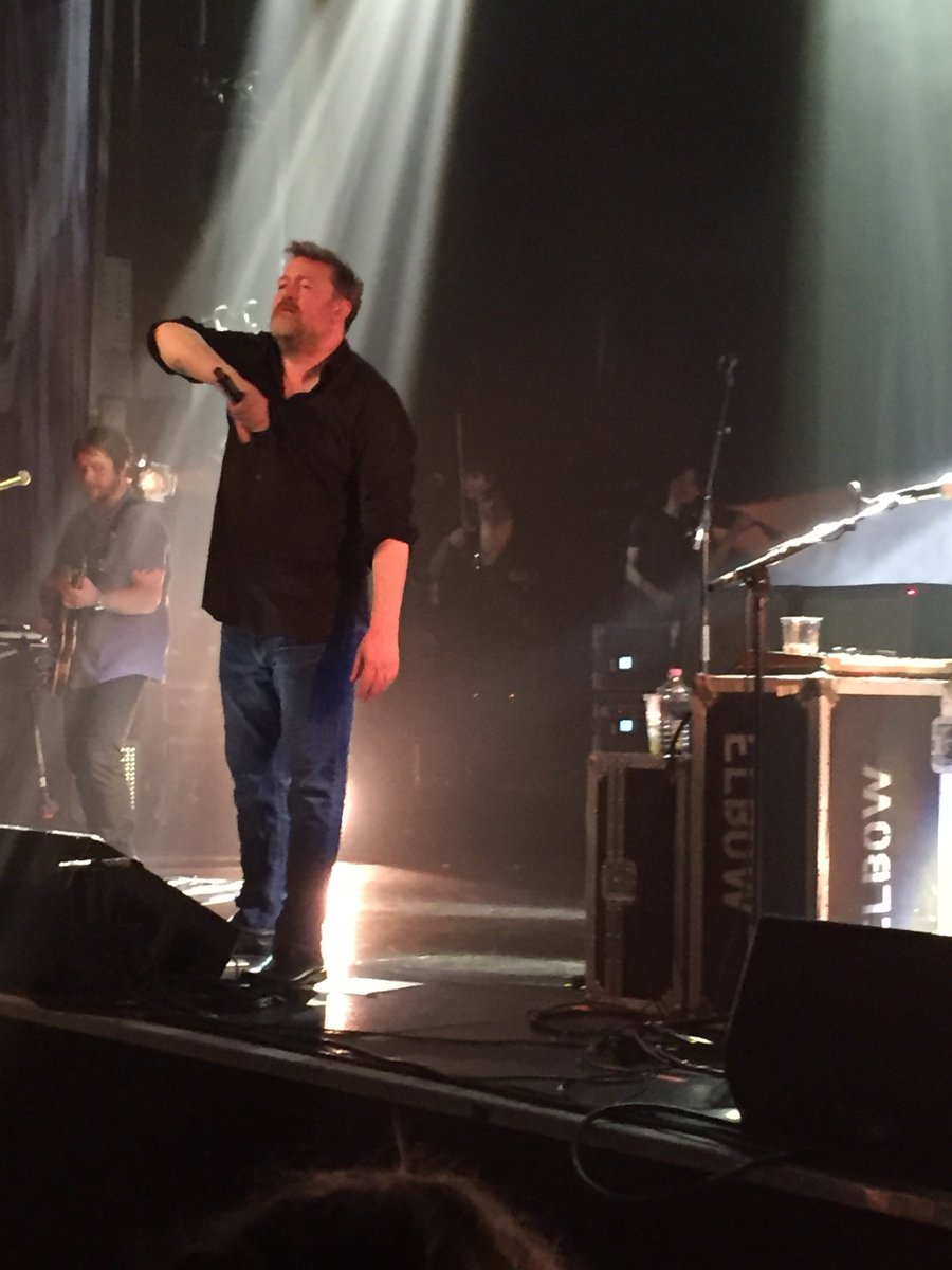 Stu_Farmer's tweet image. #elbowlive2017 stunning show last night from Guy and the boys on top form at  #02Academy #elbow