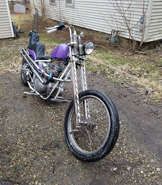 LowbrowCustoms's tweet photo. Check out this BSA Chop... sick  📷: @sailorarm #bsa #choppers #bsachopper #style #buildsomething #chopper #class https://t.co/xfh74EbfLr