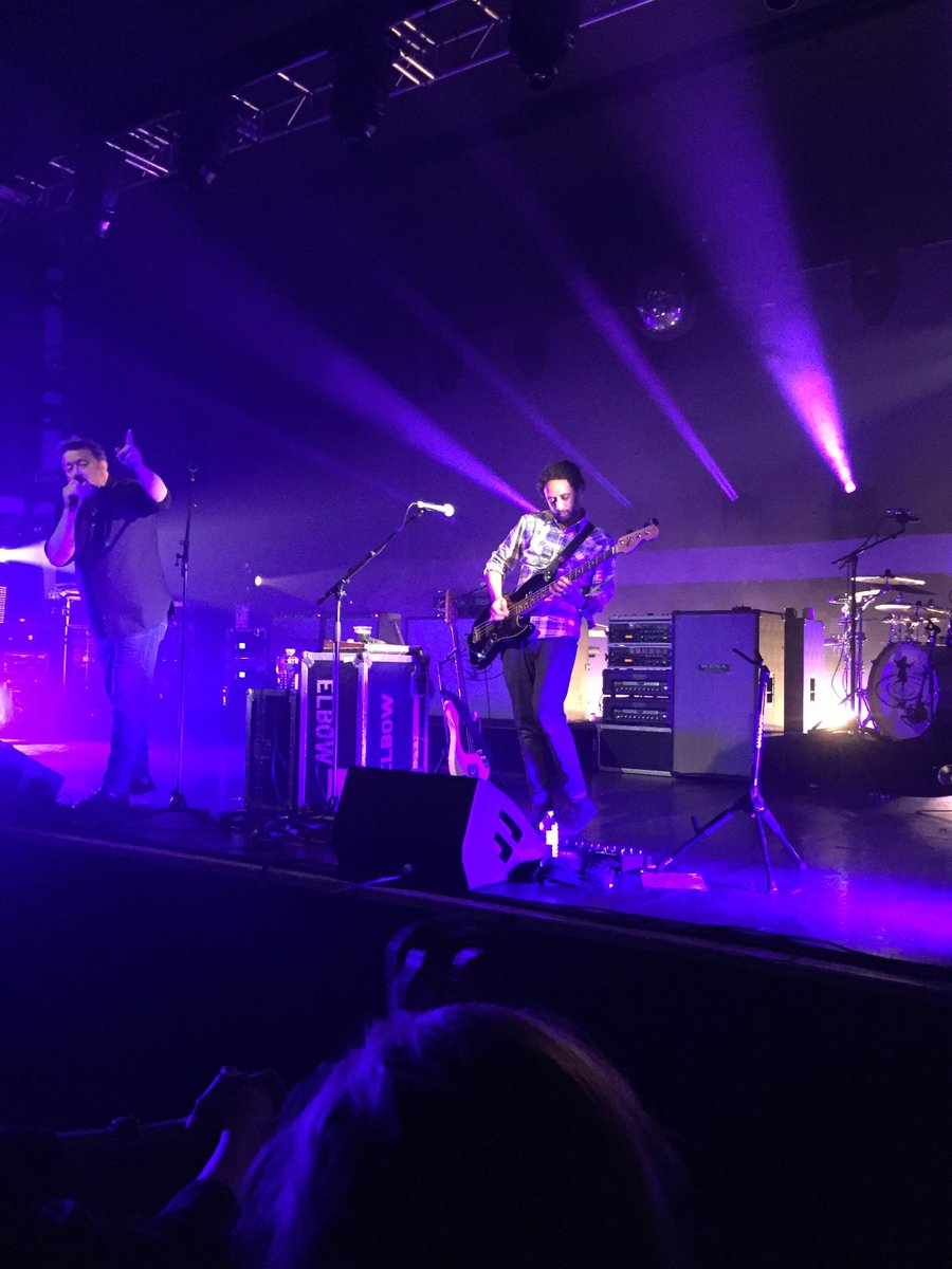 Stu_Farmer's tweet image. #elbowlive2017 stunning show last night from Guy and the boys on top form at  #02Academy #elbow