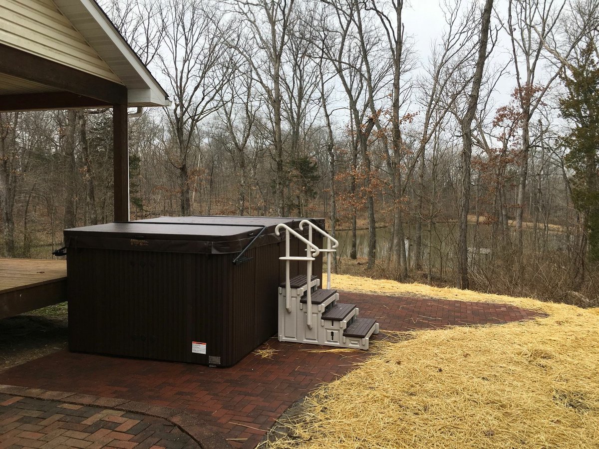 spasandmore's tweet photo. H2X Trainer 15D installation complete with Ultralift cover lifts https://t.co/i9XpeOh9h0