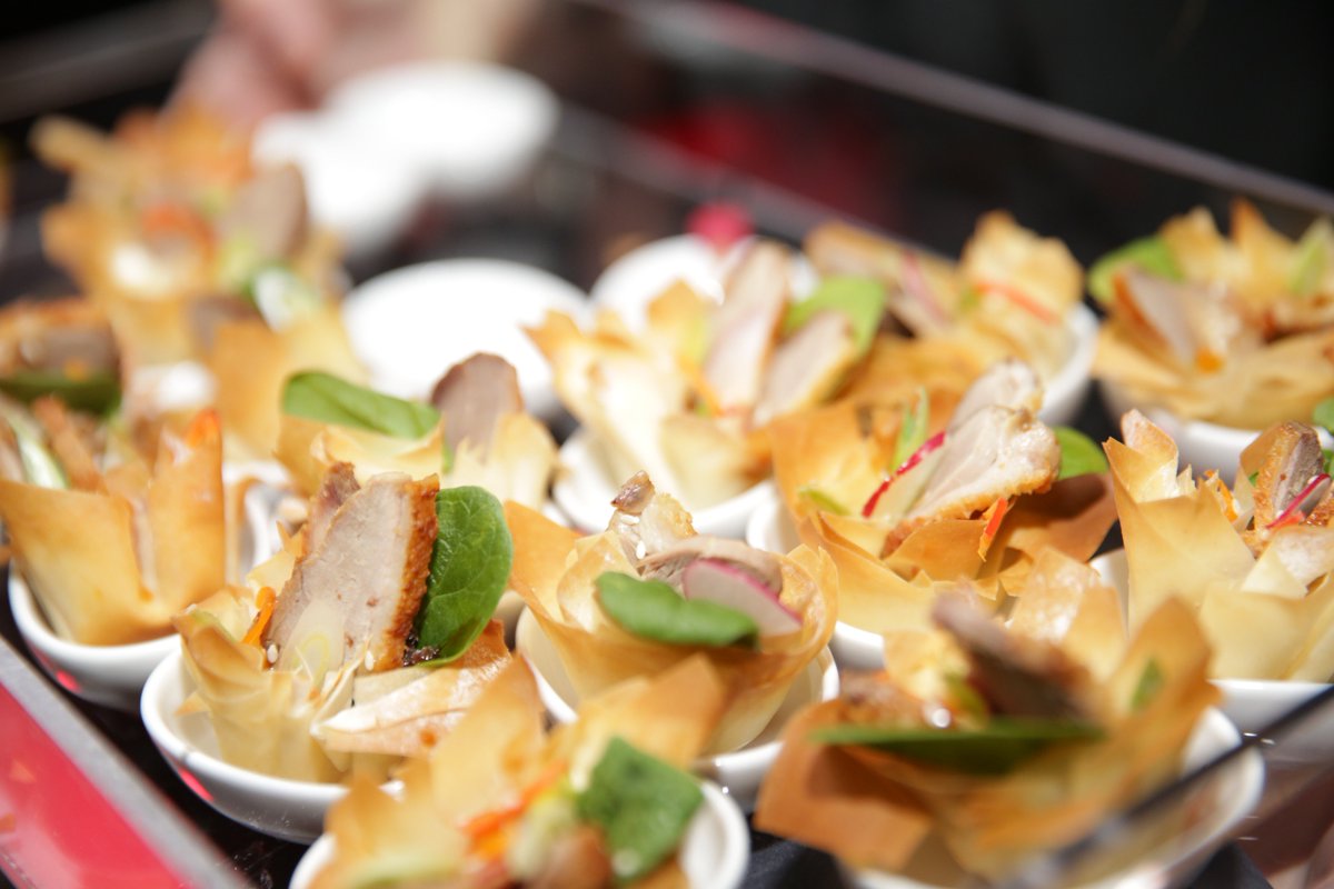 headspacegroup's tweet photo. A mouthwatering #ThrowbackThursday to our #Manchester launch party!  🎈🎉🍸 Thanks to  @ImpactCatering for all of this amazing-ness 👀 #foodporn https://t.co/8rCDf5TvOQ