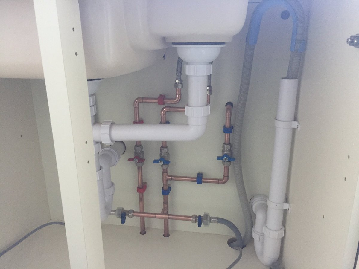 IanPlumbing's tweet image. Not a big boiler install, but still like to keep it neat &amp;amp; tidy under a sink