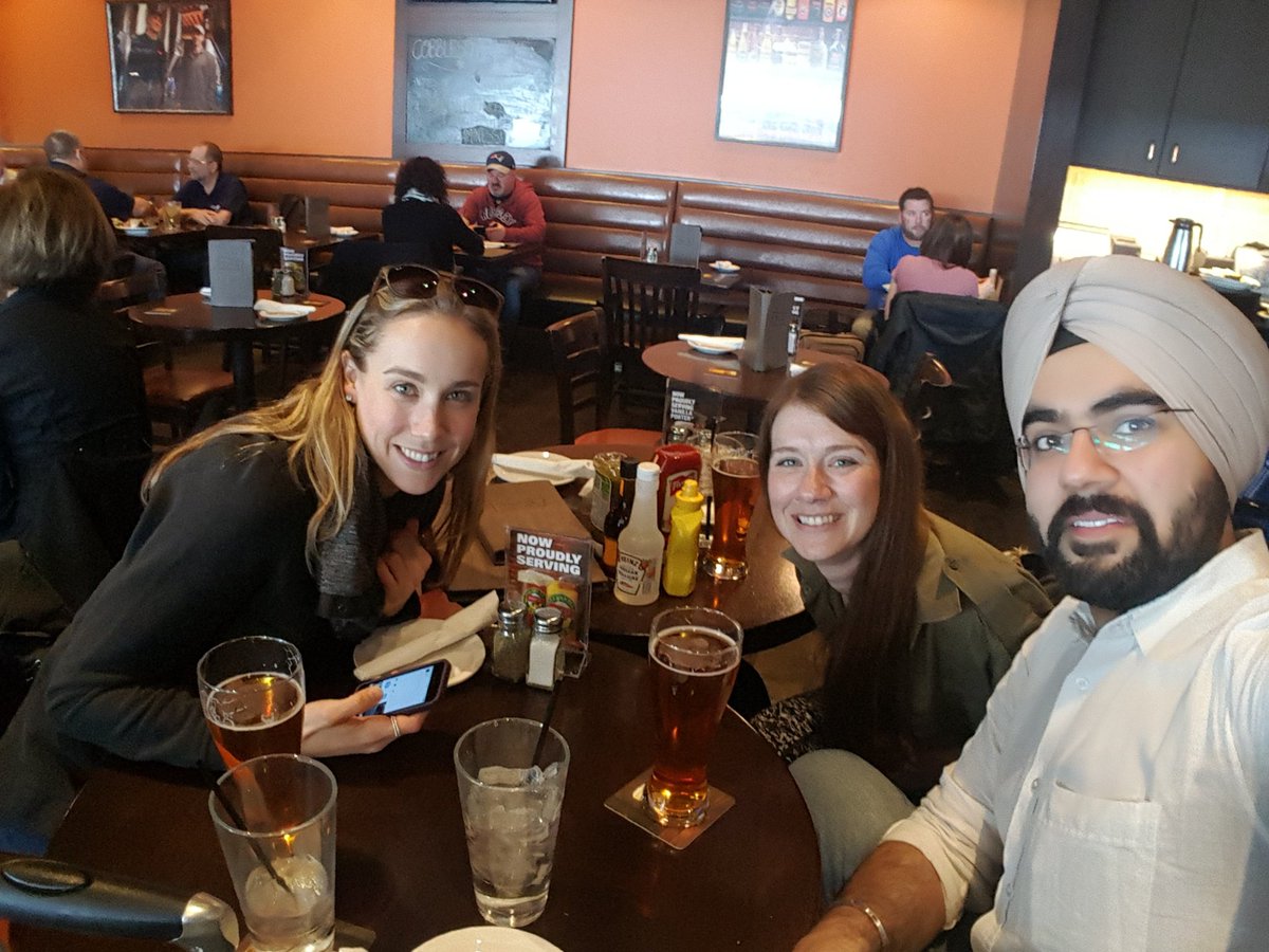 Calgary bound for Haskayne 24 case competition! @TRSMRyersonU <a href="/TedRogersMBA/">Ted Rogers MBA</a>