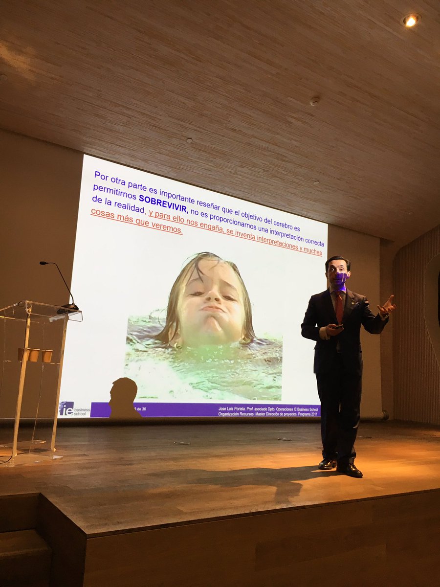 CandelaMedicalE's tweet photo. El objetivo del cerebro es permitirnos SOBREVIVIR... #iMed2017 https://t.co/hOEdCOy3Rv