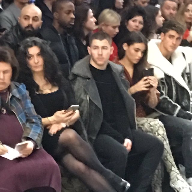 madsupdate's tweet photo. 📸| Madison Beer yesterday at the Balmain Fashion Week 2017 with Jack &amp; Jack and Nick Jonas

2nd March, 2017 https://t.co/qNGM8fEpMZ