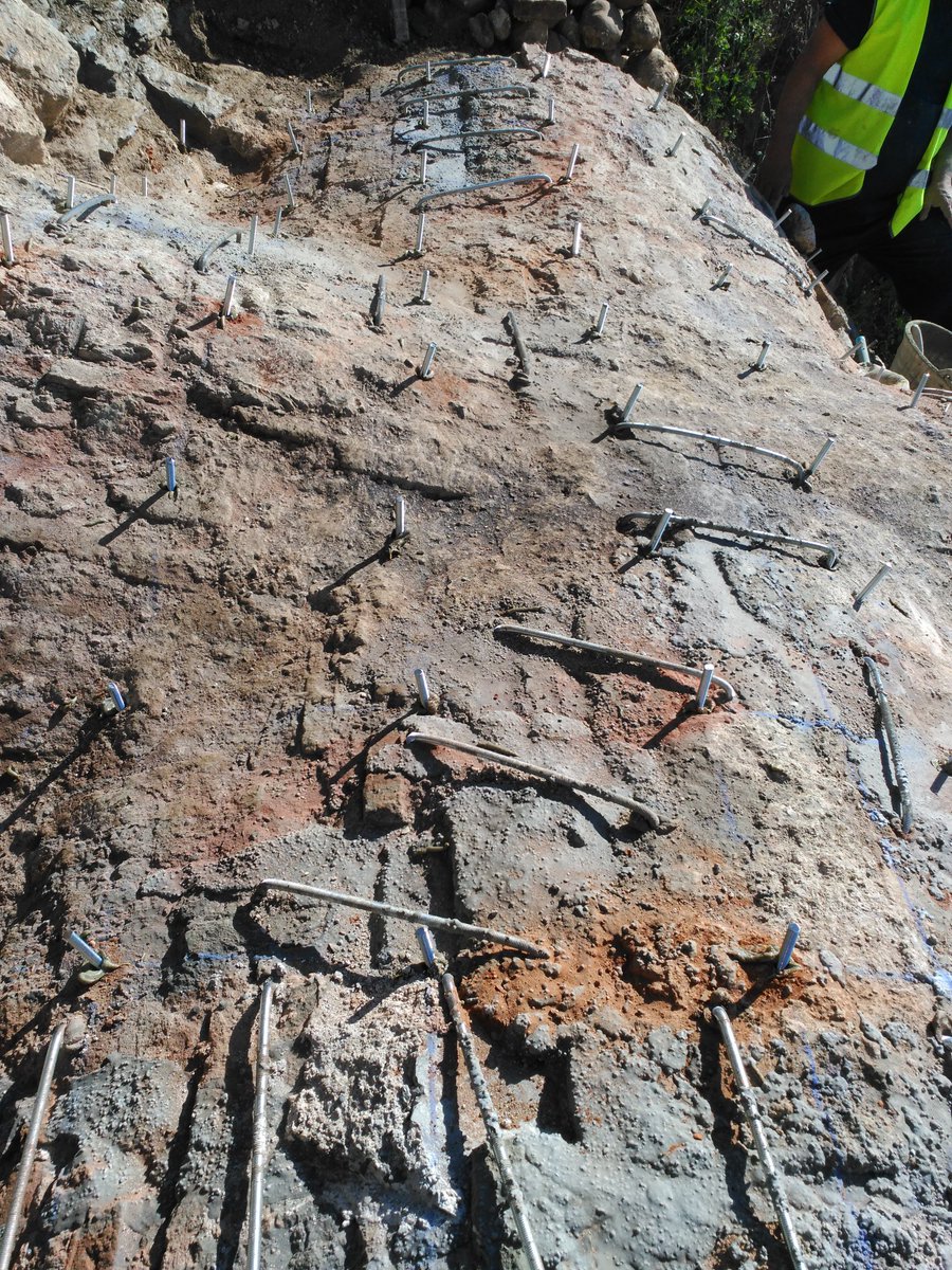 Excelente restauración de la Fuente Árabe Principal o del Amor de Daimalos realizada por el <a href="/AytoArenas/">Ayuntamiento de Arenas</a> en la que estoy colaborando